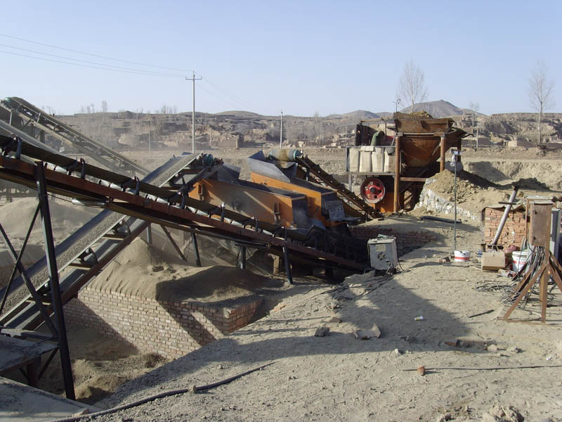 礦山破碎選鐵設備現場